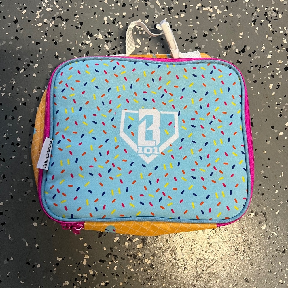 Baseball Lifestyle Insulated Lunch Box (NWOT)
